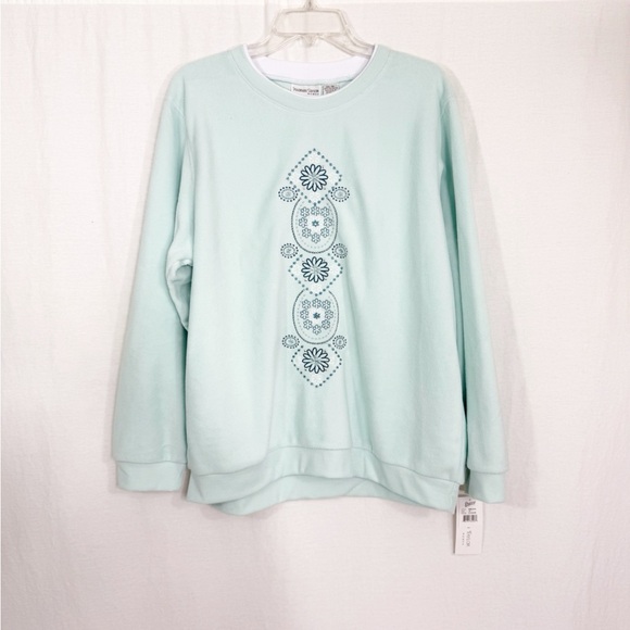 Madison Taylor Tops - NEW Madison Taylor Fleece Embroidered Women's Top, Size 1X, Green
